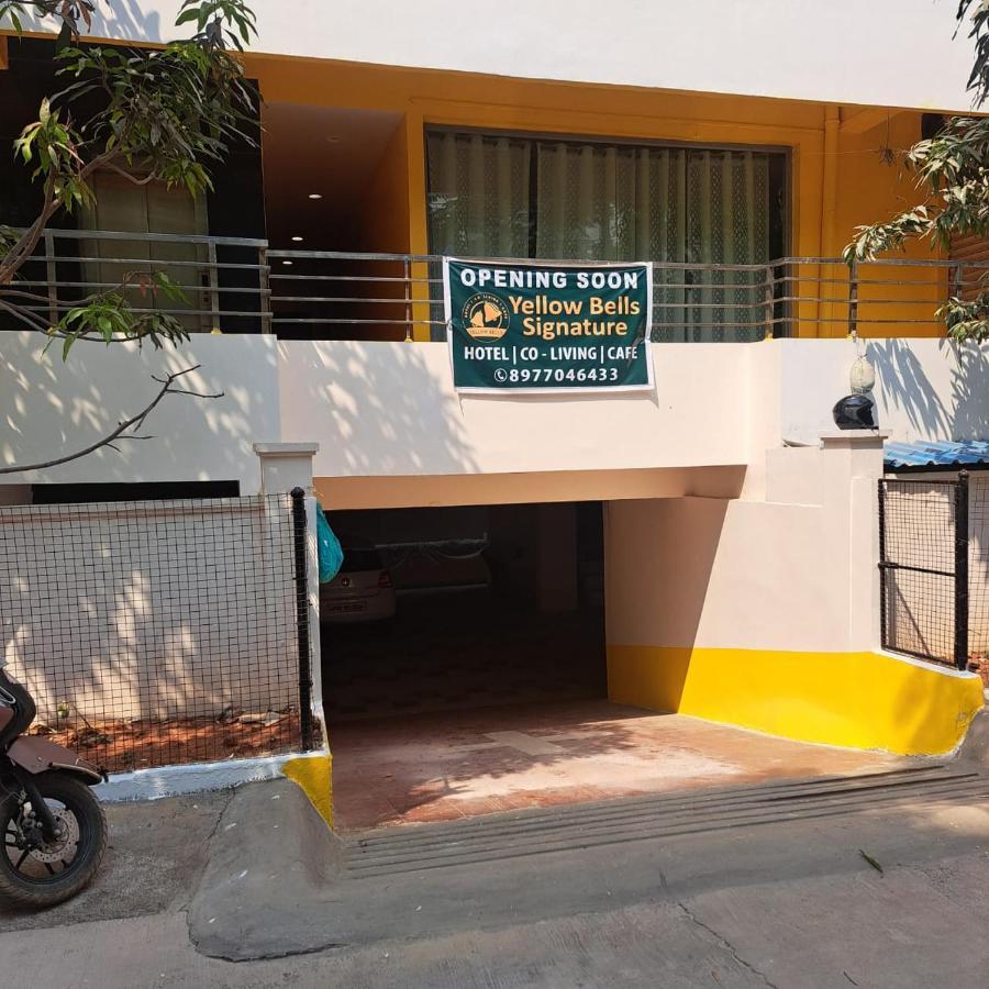 Yellow Bells Signature Hitec City Hyderabad Esterno foto